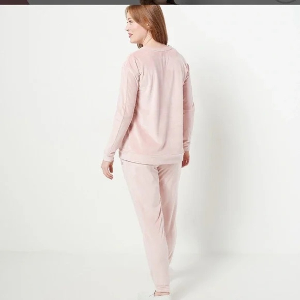 NWOT Koolaburra by UGG pink two piece jogger Set Cozy velour lux Knit Comfort